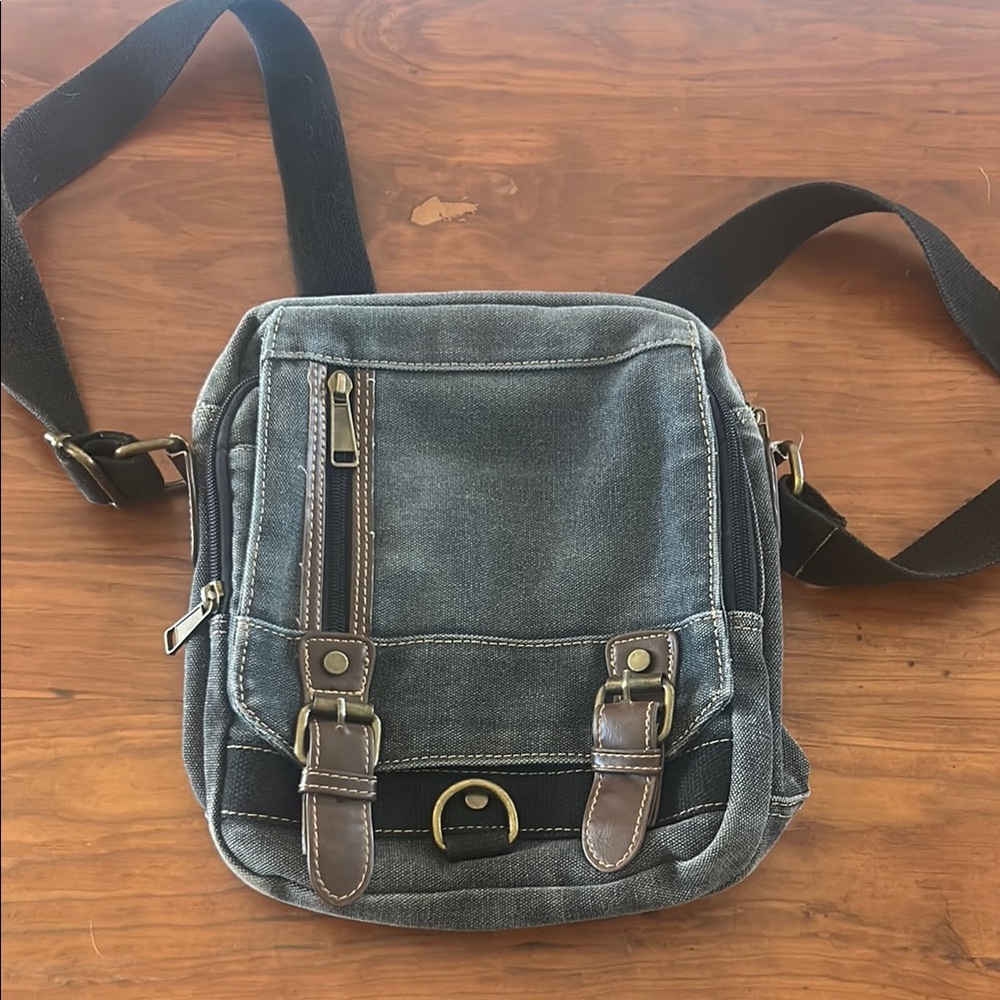 Cargo Gray and Brown Crossbody Bag with Vintage Look